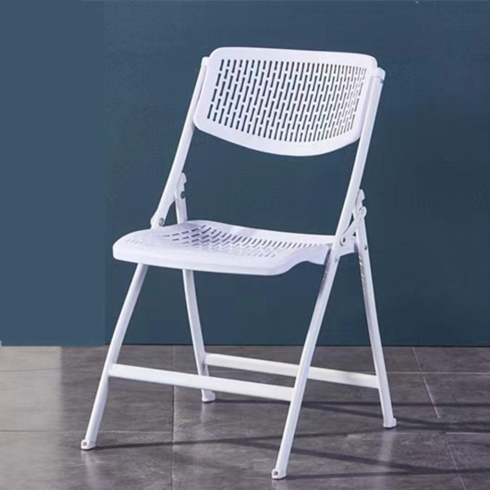 Chaises pliantes en plastique  - Outdoor Furniture Rental For Party avis et prix